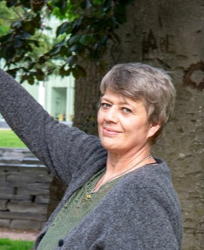 MONICA NILSEN